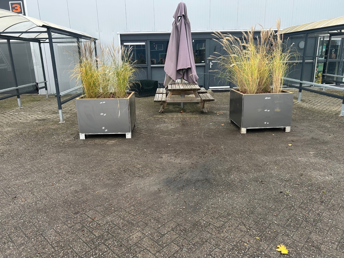 Overkapping en bestrating op maat gemaakt in Gorredijk