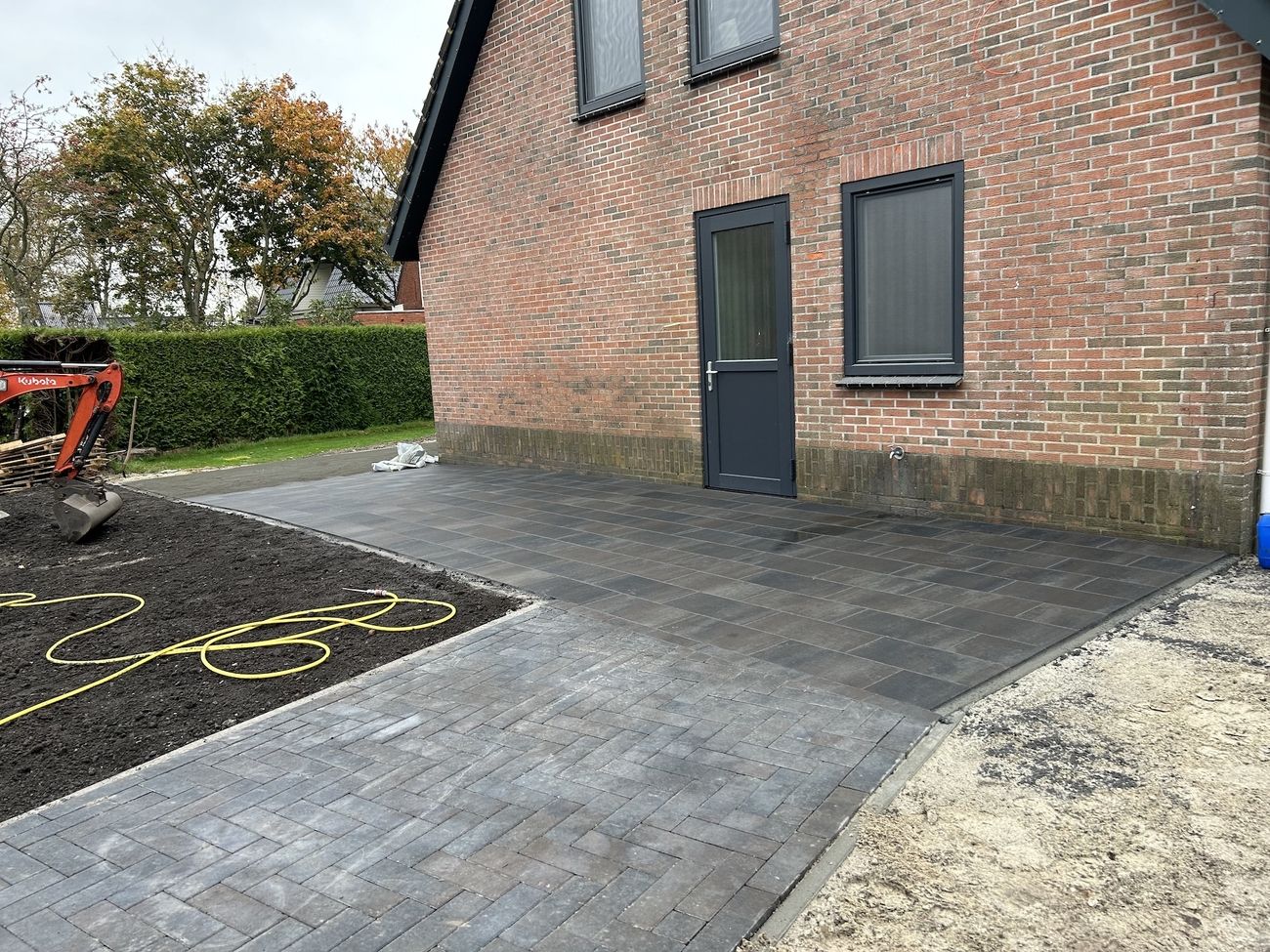 Bestrating uitgevoerd volgens wens in Leek