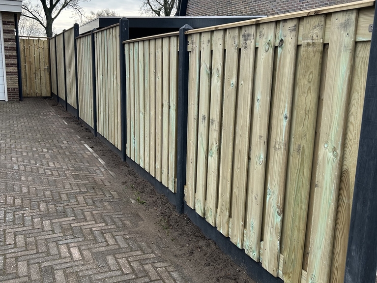 Schutting plaatsen